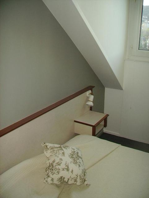 Bellevue Hotel Châtel-Guyon Quarto foto