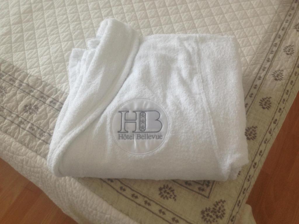 Bellevue Hotel Châtel-Guyon Quarto foto